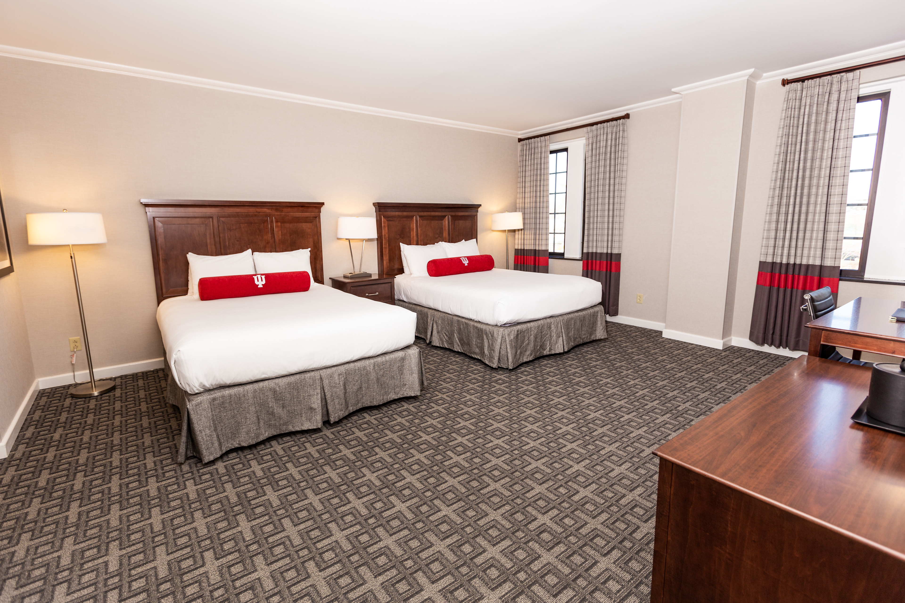 Two-Queen-Beds,-Mobility-and-Hearing-Accessible.jpg